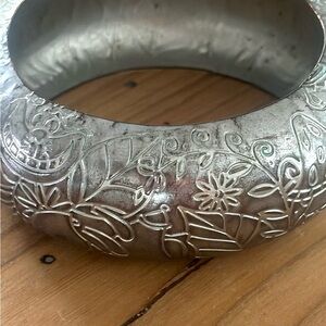 RARE Vintage Silver Etched Cheshire Cat Silver Bangle Bracelet Alice Wonderland